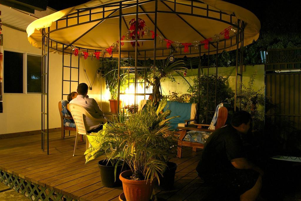 Ahitea Lodge بابيت المظهر الخارجي الصورة