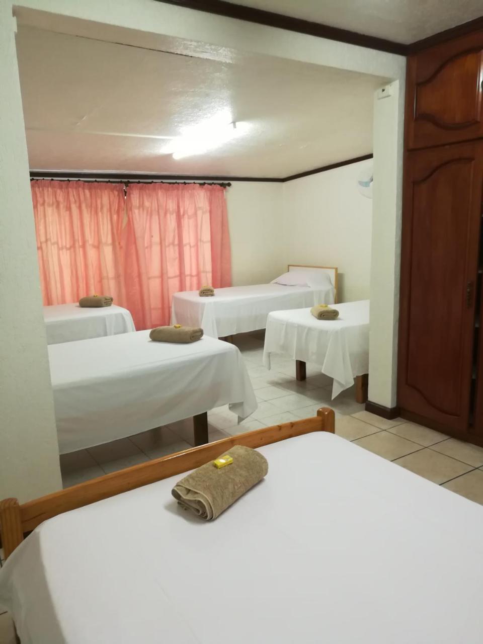 Ahitea Lodge بابيت المظهر الخارجي الصورة